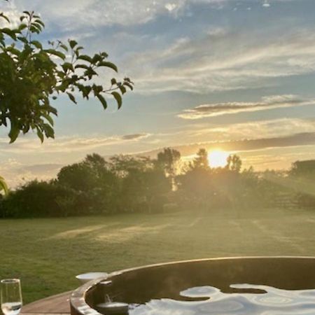 Amuri Villas Clive Dış mekan fotoğraf
